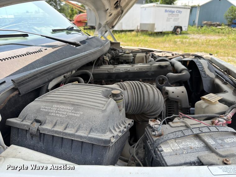 image for item OE9676 2001 Dodge Ram 2500 Ext. Cab pickup truck