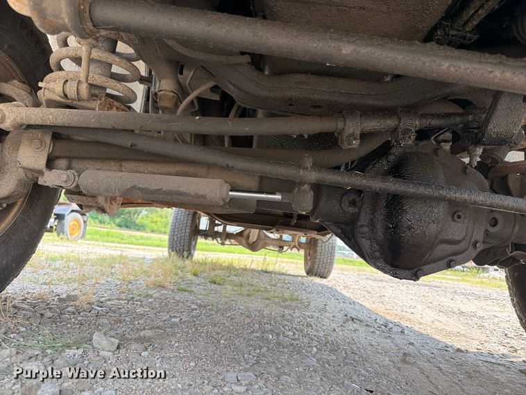 image for item OE9676 2001 Dodge Ram 2500 Ext. Cab pickup truck