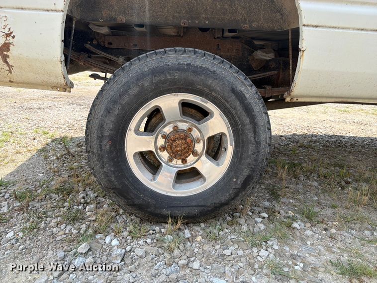 image for item OE9676 2001 Dodge Ram 2500 Ext. Cab pickup truck