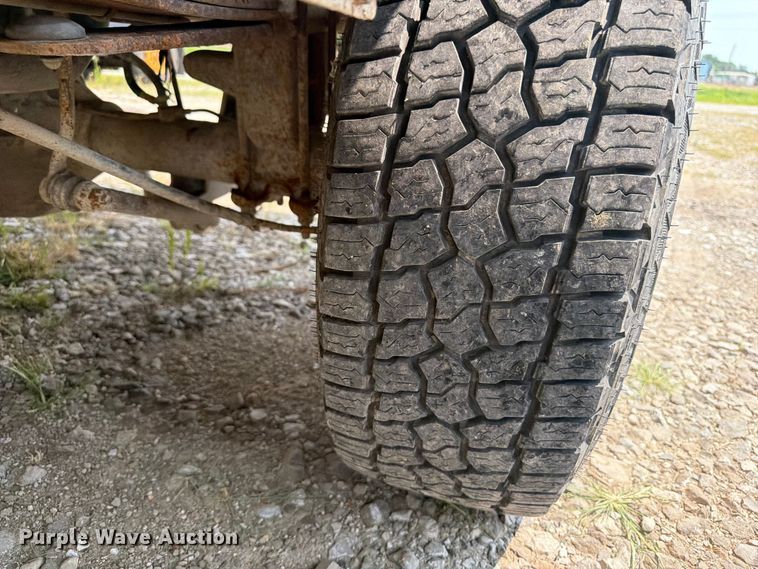 image for item OE9676 2001 Dodge Ram 2500 Ext. Cab pickup truck