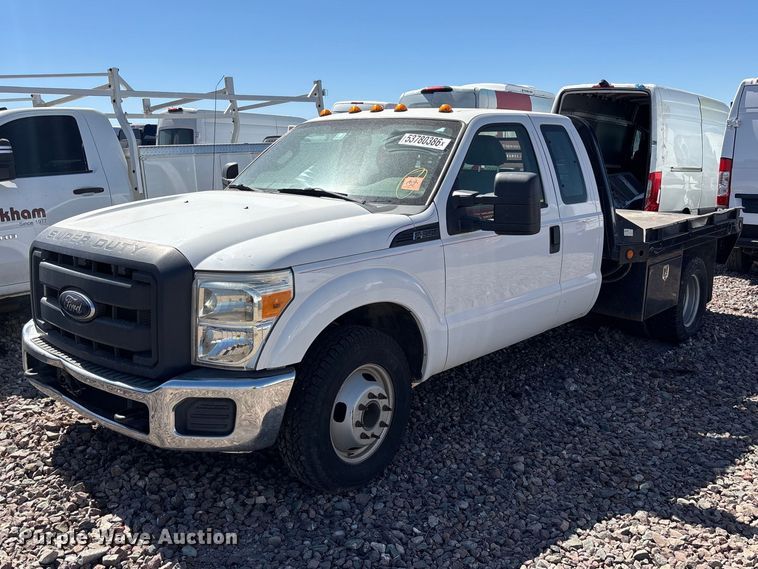 2012 Ford F350 Super Duty Ext. Cab flatbed pickup truck