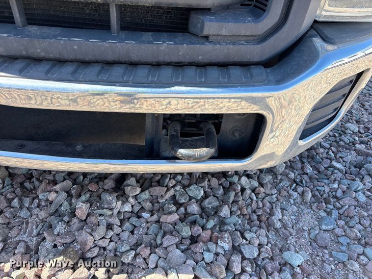 image for item YA3561 2012 Ford F350 Super Duty Ext. Cab flatbed pickup truck