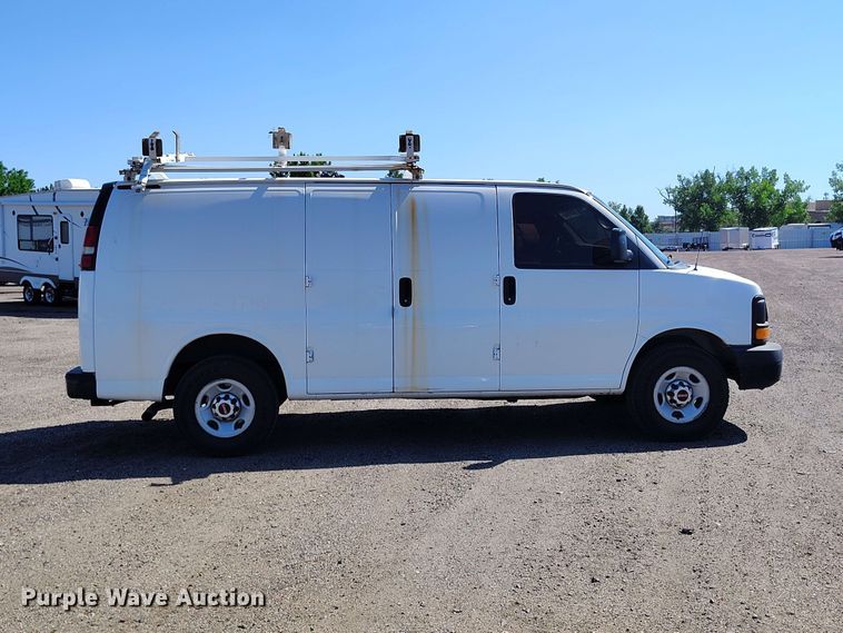 image for item YA3616 2015 GMC Savana 2500 van