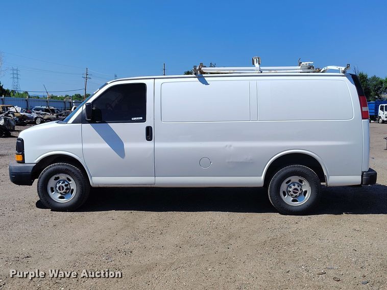 image for item YA3616 2015 GMC Savana 2500 van