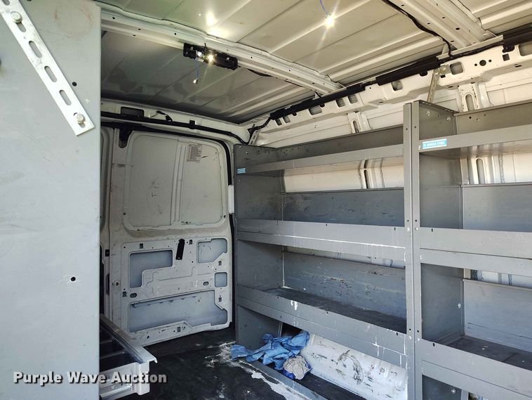 image for item YA3616 2015 GMC Savana 2500 van