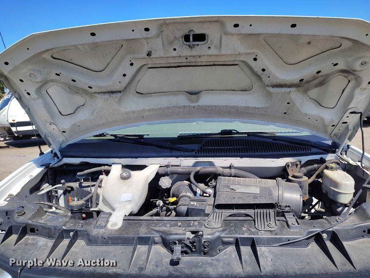 image for item YA3616 2015 GMC Savana 2500 van