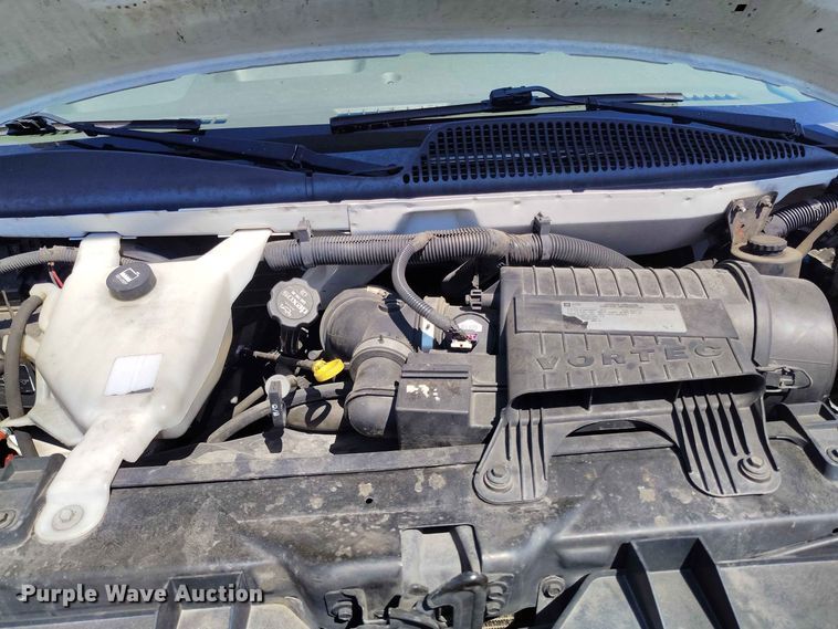 image for item YA3616 2015 GMC Savana 2500 van