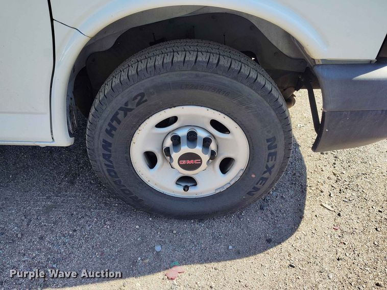 image for item YA3616 2015 GMC Savana 2500 van