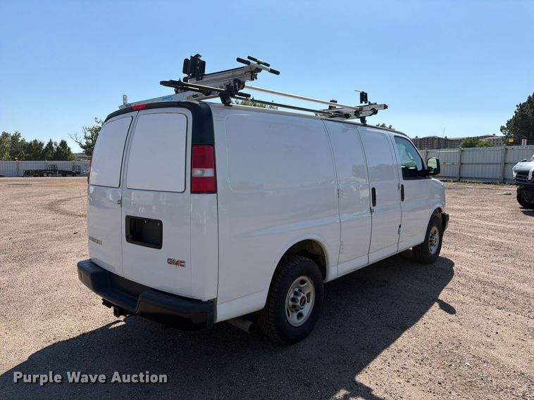 image for item YA3617 2018 GMC Savana 2500 van