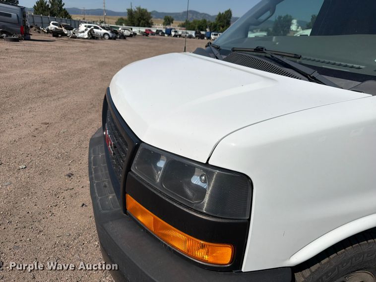 image for item YA3617 2018 GMC Savana 2500 van
