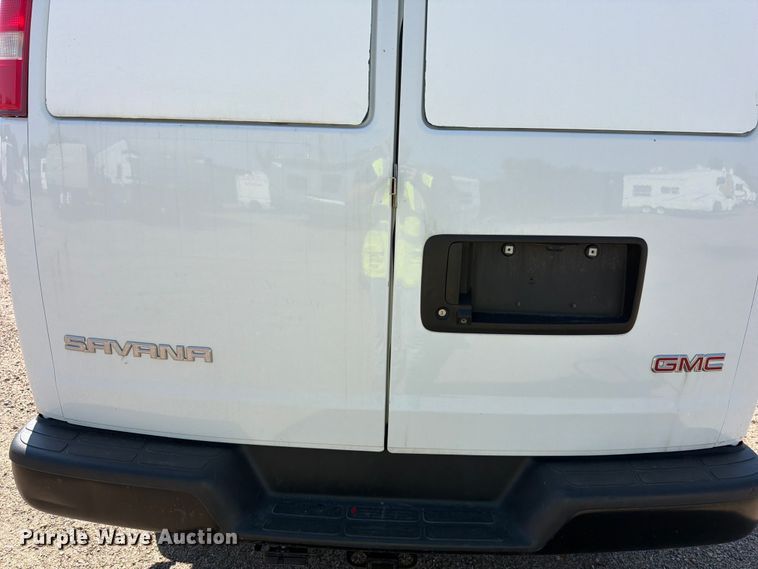 image for item YA3617 2018 GMC Savana 2500 van