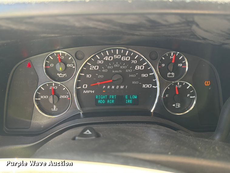 image for item YA3617 2018 GMC Savana 2500 van