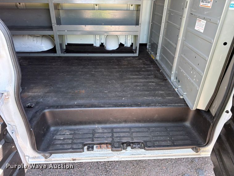 image for item YA3617 2018 GMC Savana 2500 van