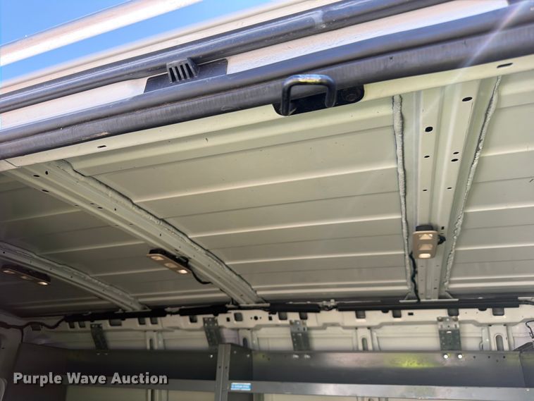 image for item YA3617 2018 GMC Savana 2500 van