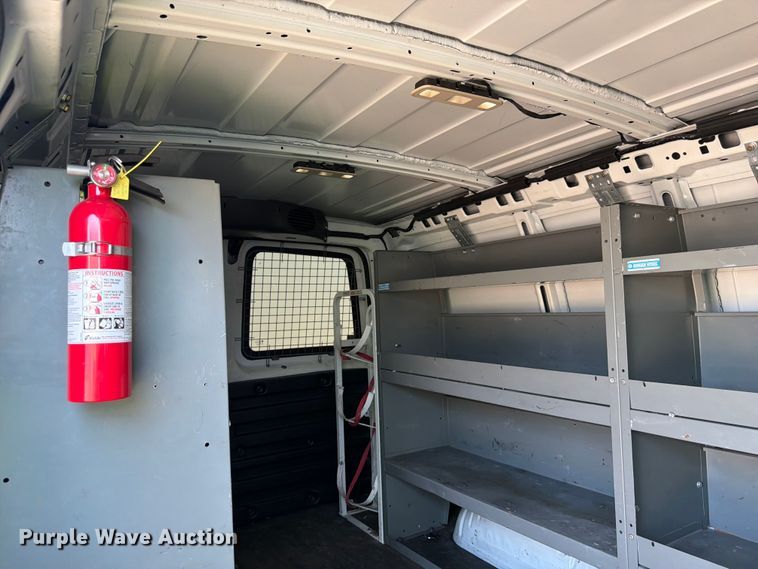 image for item YA3617 2018 GMC Savana 2500 van