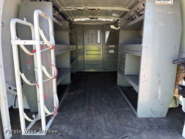 image for item YA3617 2018 GMC Savana 2500 van