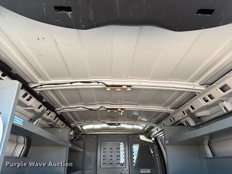 image for item YA3617 2018 GMC Savana 2500 van