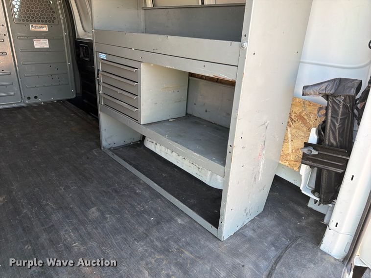 image for item YA3617 2018 GMC Savana 2500 van