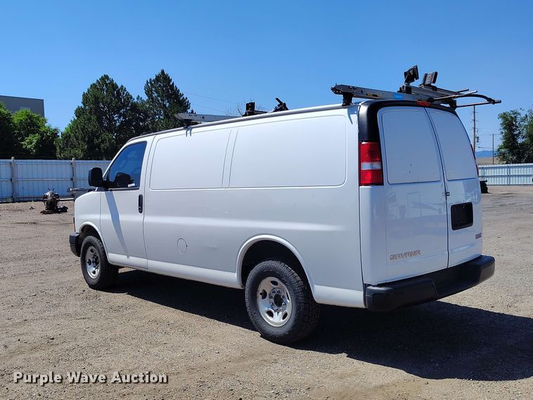 image for item YA3618 2020 GMC Savana 2500 van
