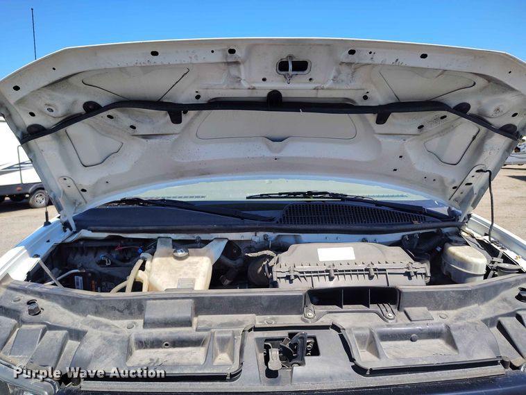 image for item YA3618 2020 GMC Savana 2500 van