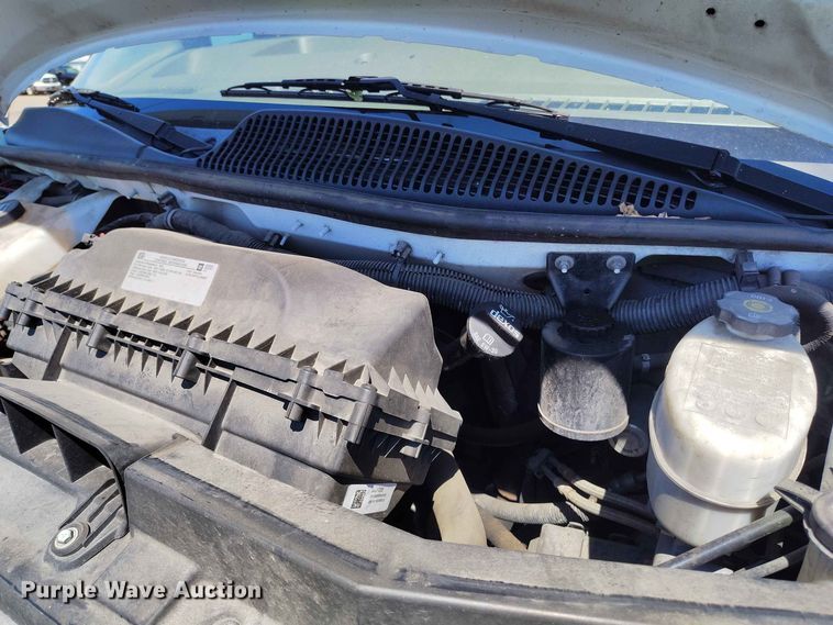 image for item YA3618 2020 GMC Savana 2500 van