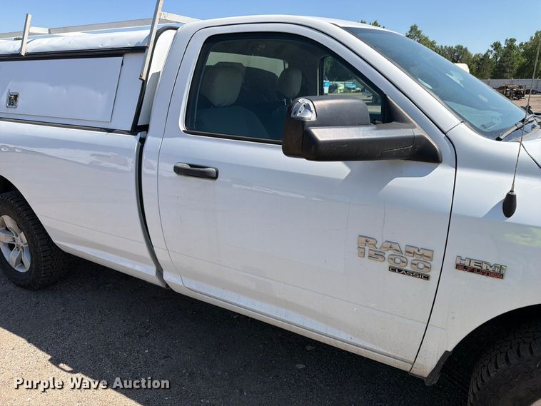 image for item YA3621 2019 RAM 1500 pickup truck