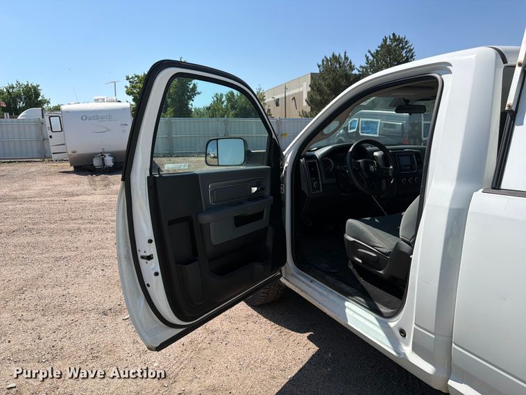 image for item YA3621 2019 RAM 1500 pickup truck