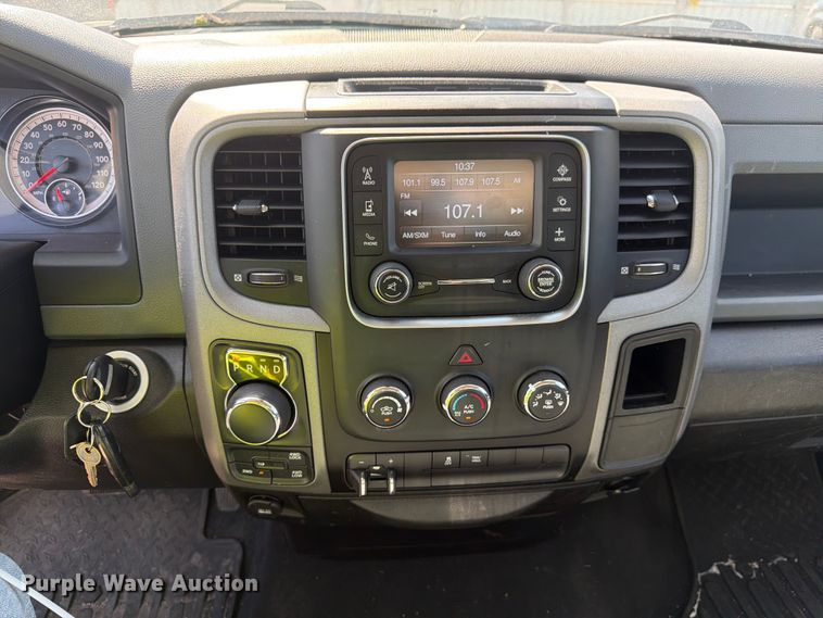 image for item YA3621 2019 RAM 1500 pickup truck