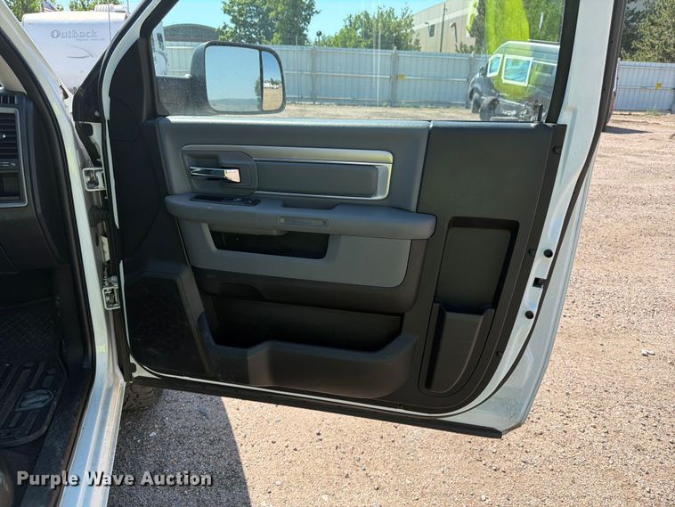 image for item YA3621 2019 RAM 1500 pickup truck
