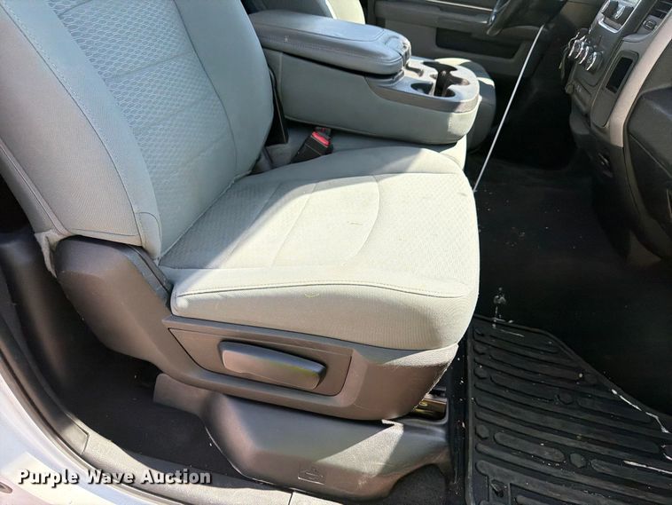 image for item YA3621 2019 RAM 1500 pickup truck