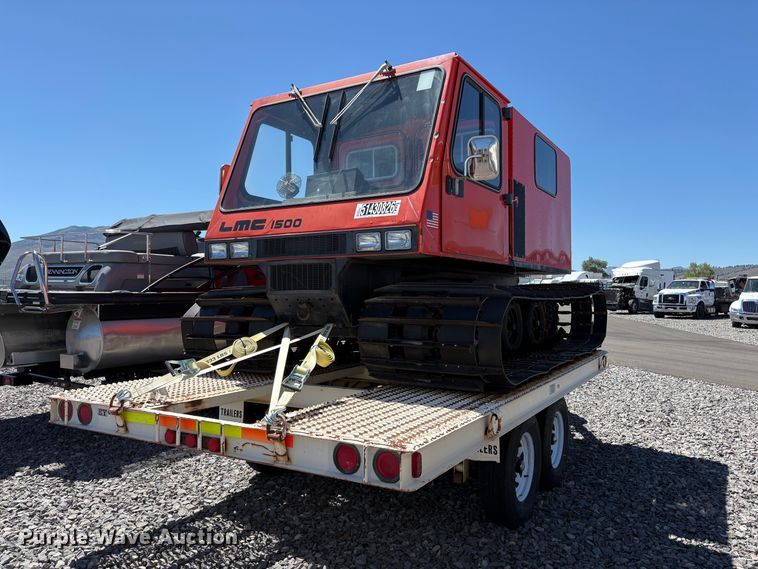 1987 LMC 1500 track carrier