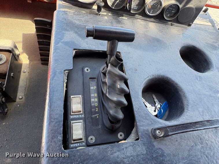 image for item YA3732 1987 LMC 1500 track carrier
