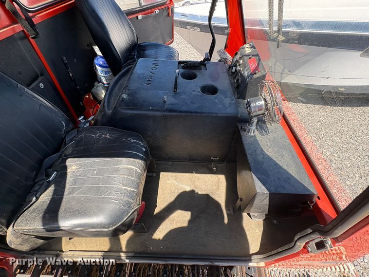 image for item YA3732 1987 LMC 1500 track carrier