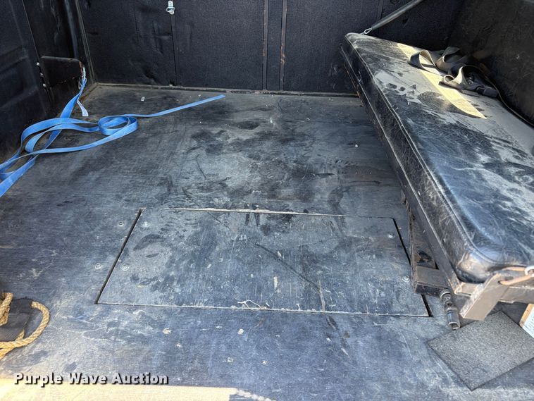image for item YA3732 1987 LMC 1500 track carrier