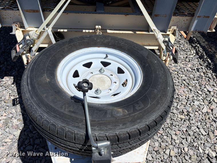 image for item YA3732 1987 LMC 1500 track carrier