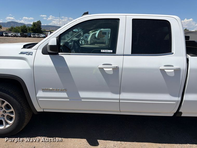 image for item YA3782 2018 GMC Sierra 1500 Ext. Cab pickup truck