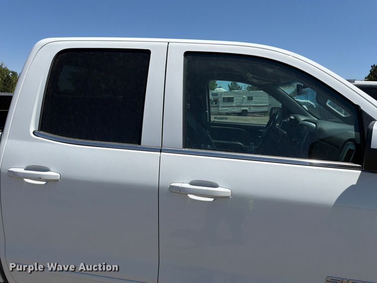 image for item YA3782 2018 GMC Sierra 1500 Ext. Cab pickup truck