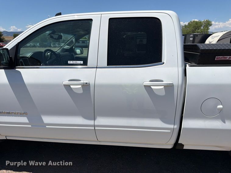 image for item YA3782 2018 GMC Sierra 1500 Ext. Cab pickup truck