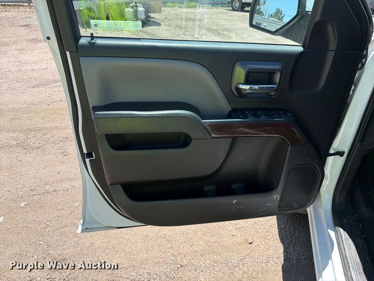 image for item YA3782 2018 GMC Sierra 1500 Ext. Cab pickup truck