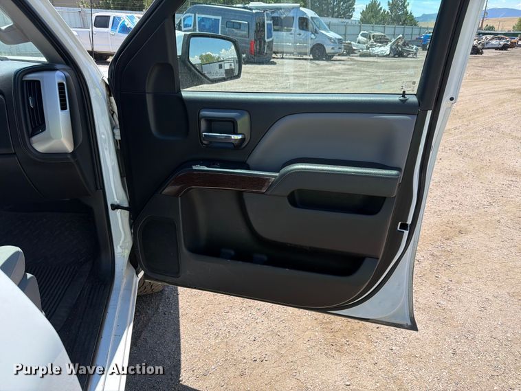 image for item YA3782 2018 GMC Sierra 1500 Ext. Cab pickup truck