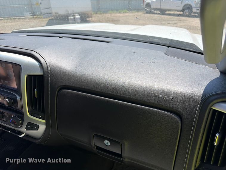 image for item YA3782 2018 GMC Sierra 1500 Ext. Cab pickup truck
