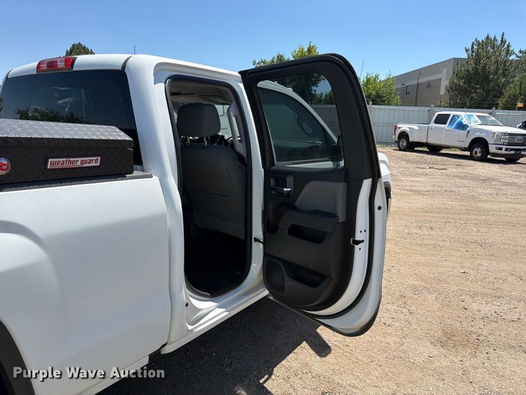 image for item YA3782 2018 GMC Sierra 1500 Ext. Cab pickup truck