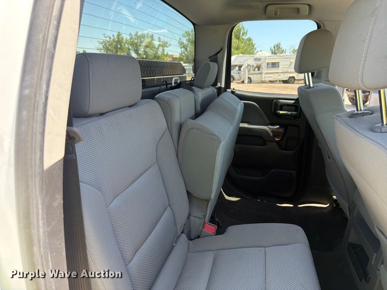 image for item YA3782 2018 GMC Sierra 1500 Ext. Cab pickup truck