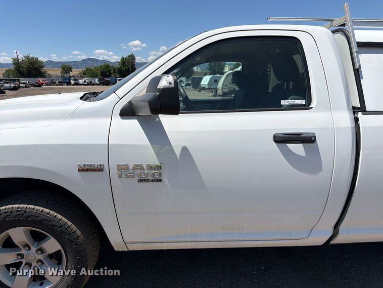 image for item YA3784 2019 RAM 1500 pickup truck