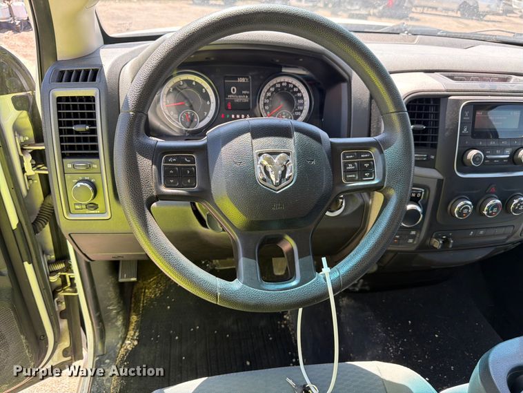 image for item YA3784 2019 RAM 1500 pickup truck