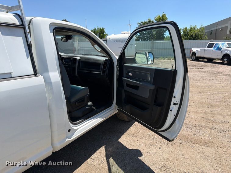 image for item YA3784 2019 RAM 1500 pickup truck