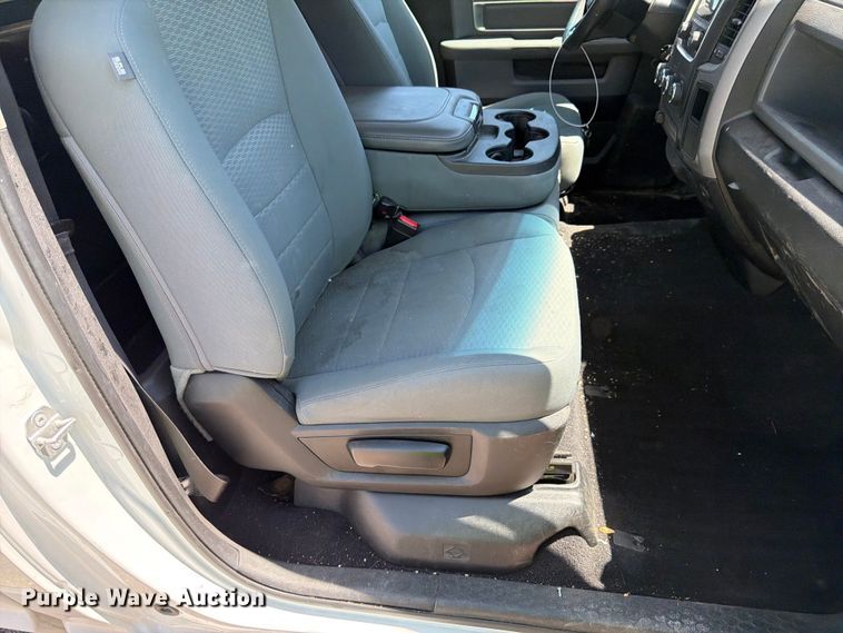 image for item YA3784 2019 RAM 1500 pickup truck