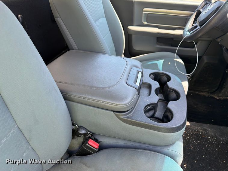 image for item YA3784 2019 RAM 1500 pickup truck