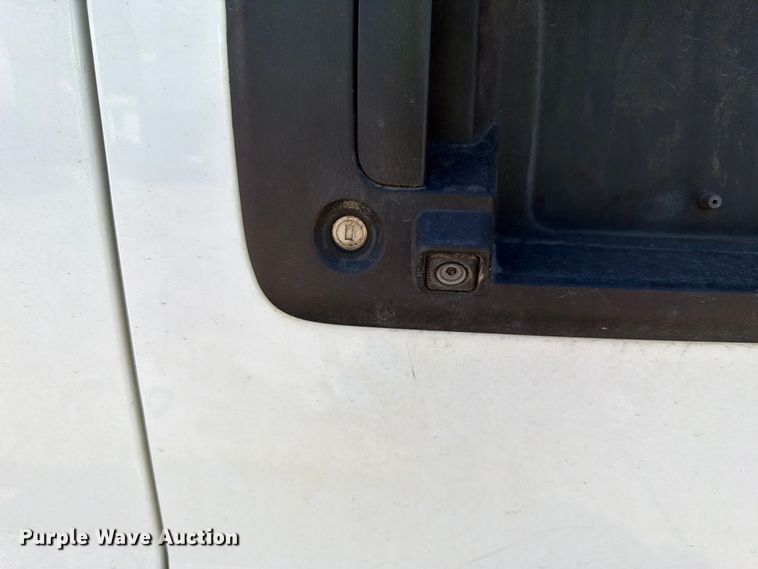 image for item YA3786 2020 Chevrolet Express 2500 van