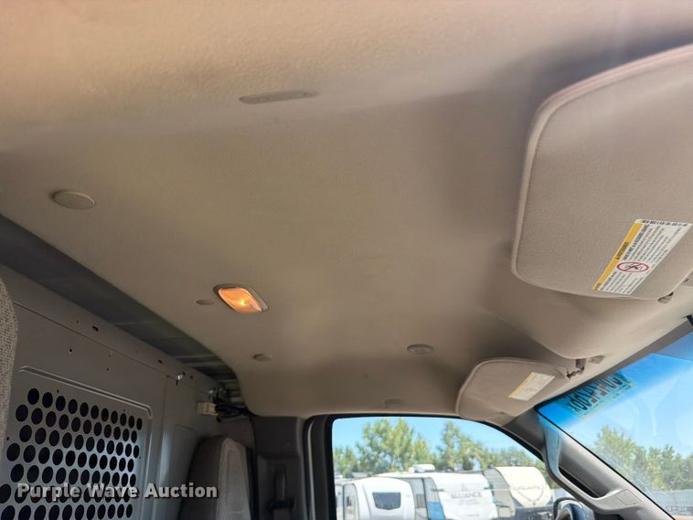 image for item YA3786 2020 Chevrolet Express 2500 van